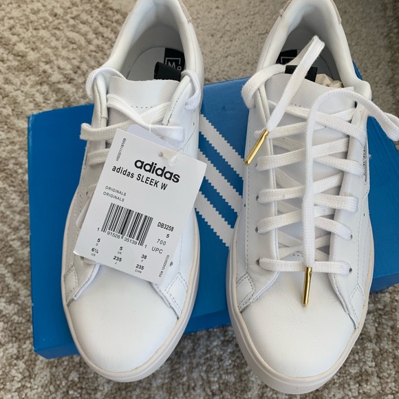 BNIB Adidas sneakers size 6.5 - Picture 9 of 10